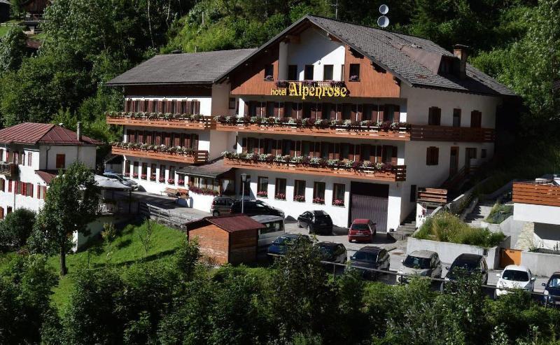 Hotel Alpenrose Alleghe Zewnętrze zdjęcie
